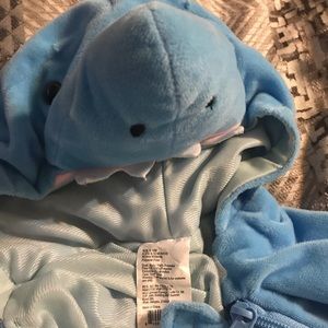 Baby shark costume 6-12 months only used once